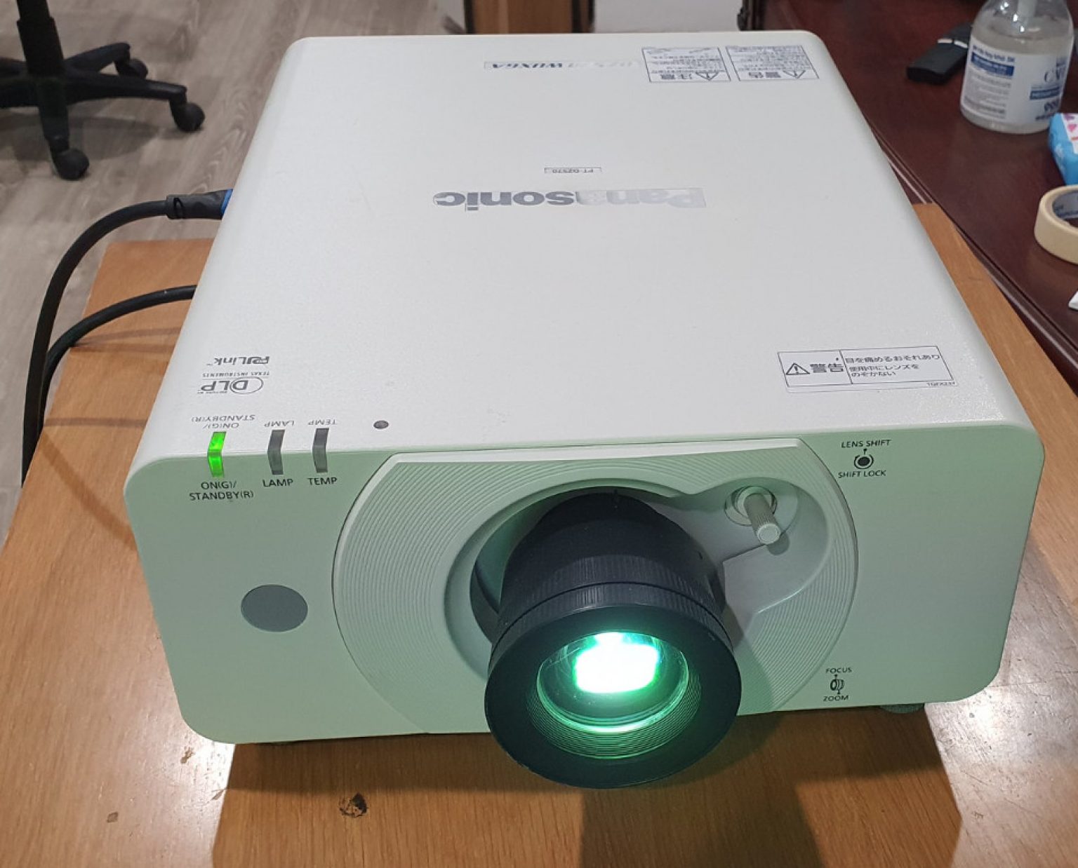 Are Projectors Better For Your Eyes Than TVs? TechPicko