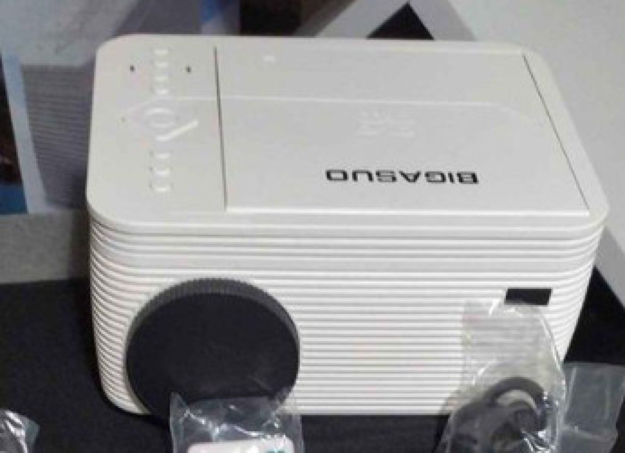 Best projector under 200 Top 10 Picks in 2023 TechPicko