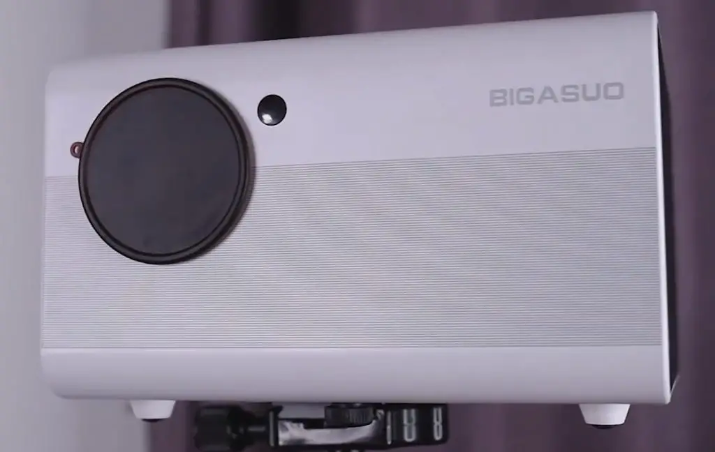 Best projector under 200 Top 10 Picks in 2023 TechPicko