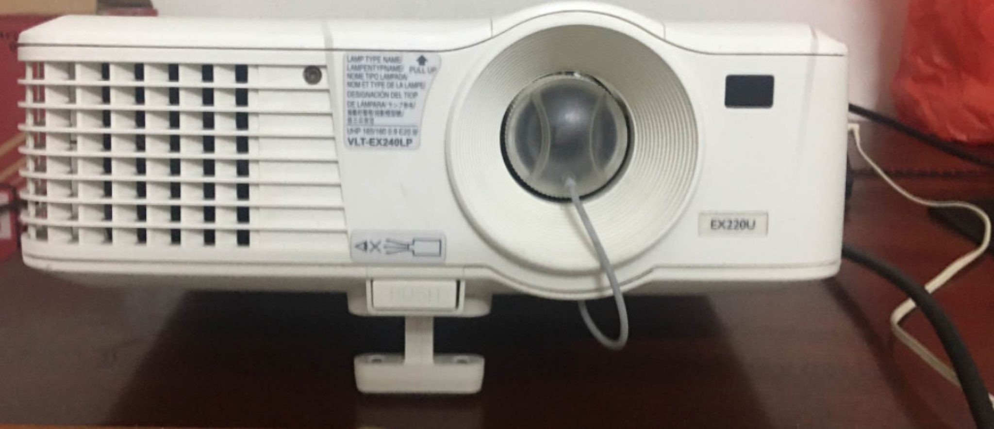 How to make projector brighter with 7 common ways?