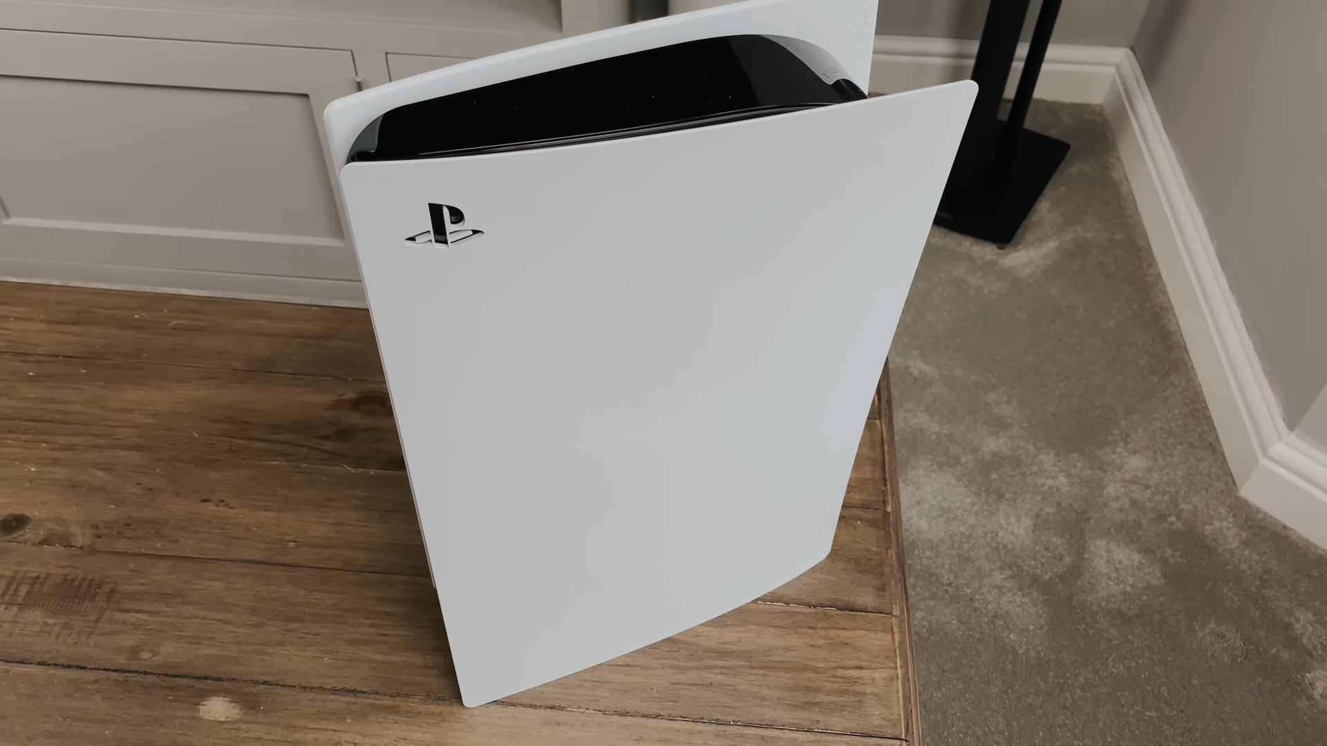Do PS5 and PS4 play 4K Blu-ray Discs?