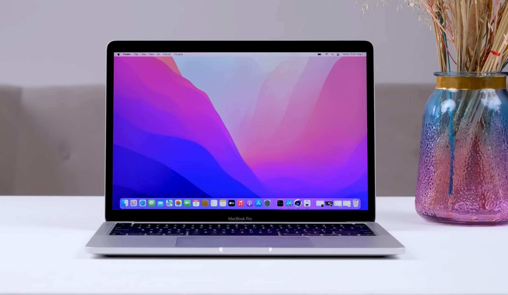 does macbook pro have crypto accelerator