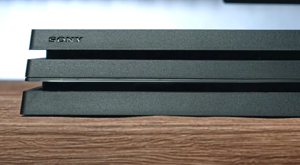 How many USB ports are on PS4?