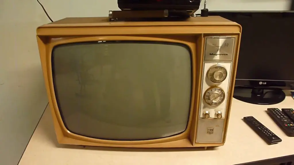 When did Color TV come out? We’ve got the answer for you!