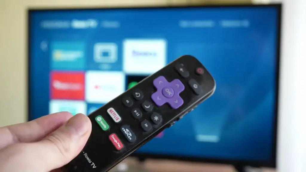 how-to-connect-roku-remote-to-a-tv-without-wifi-4-easy-ways