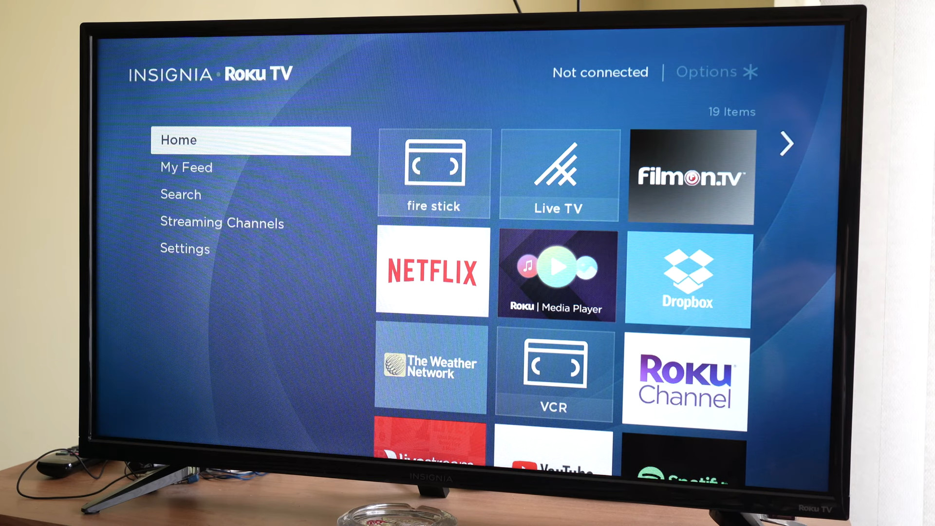 How To Connect Roku Remote To A TV Without Wifi 4 Easy Ways